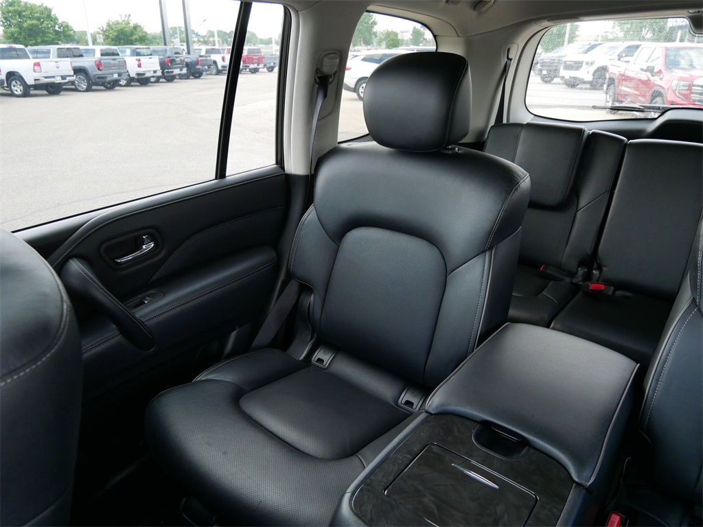 2024 Infiniti QX80 Luxe photo 17