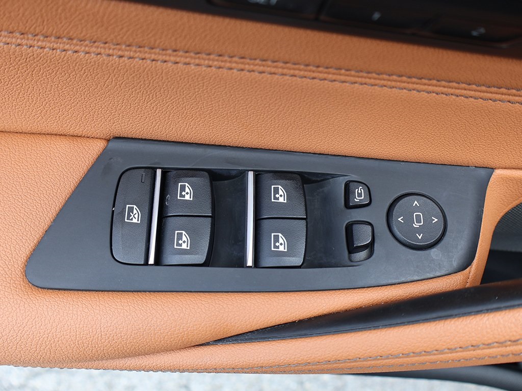 2023 Bmw 530e 5-Series photo 39