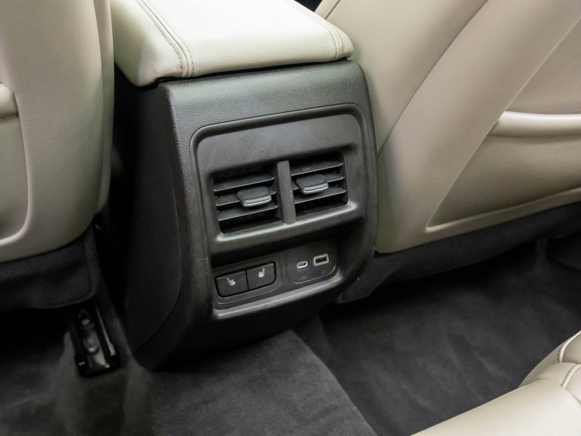 2023 Cadillac XT4 Premium Luxury photo 16