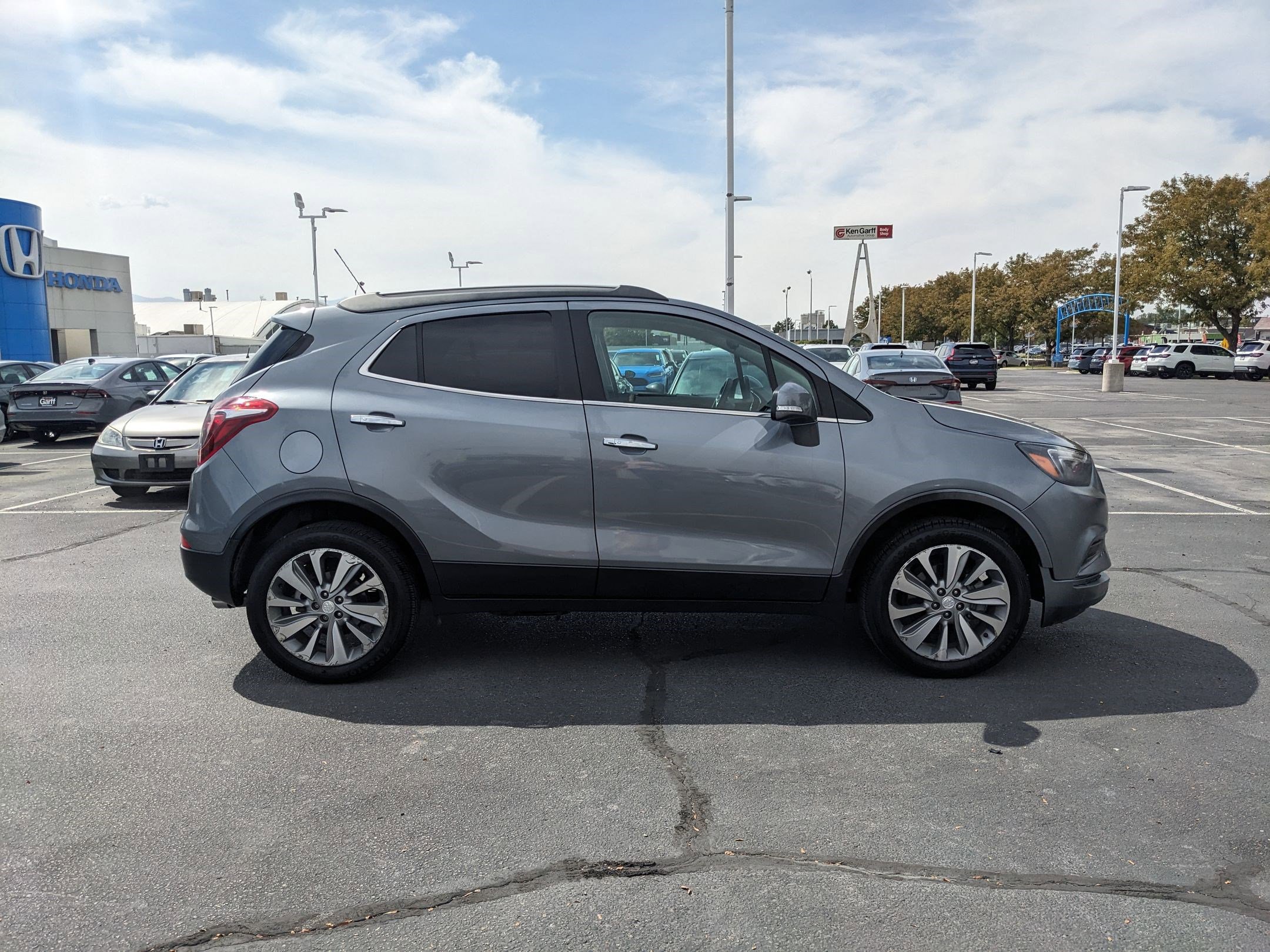 2019 Buick Encore Preferred photo 2