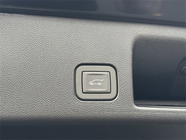 2026 Chevrolet Equinox EV 1LT photo 3