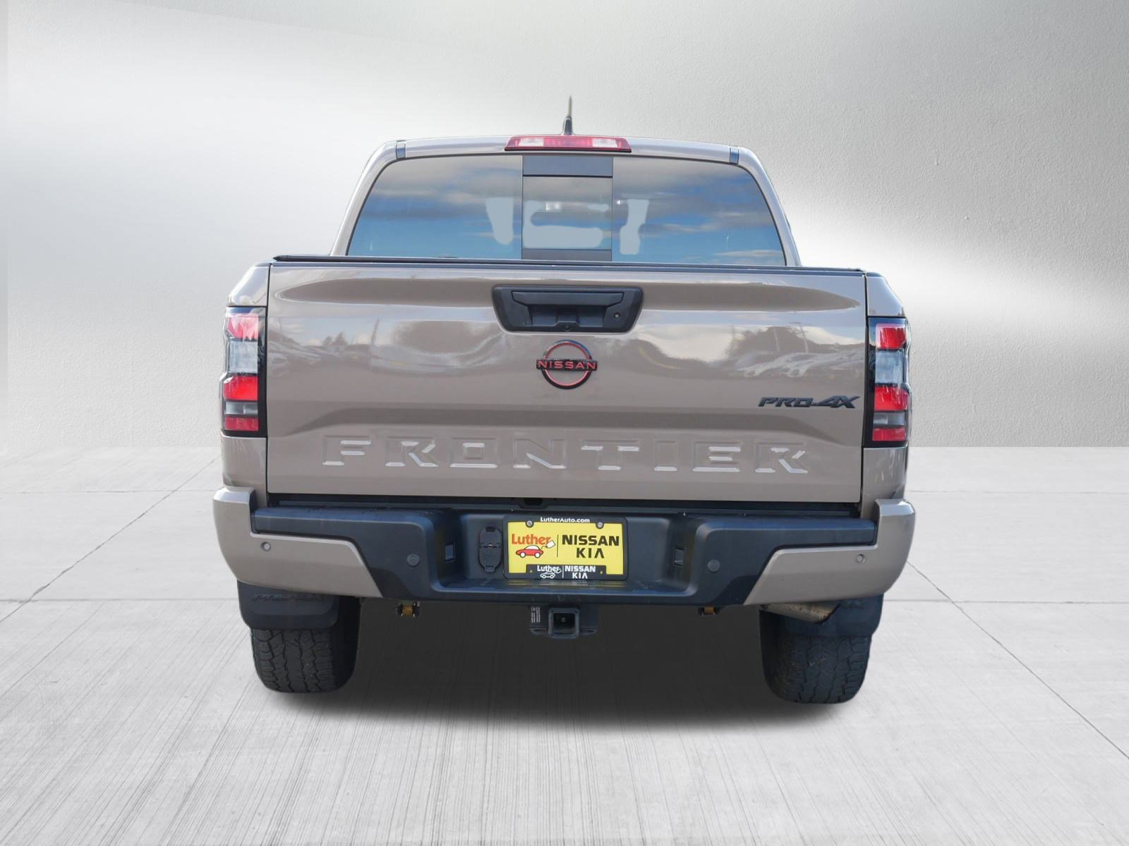 2023 Nissan Frontier PRO-4X photo 4