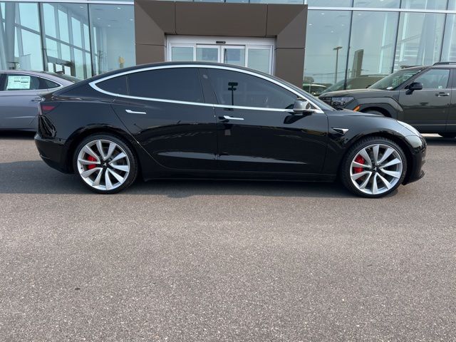 2018 Tesla Model 3 Long Range photo 2