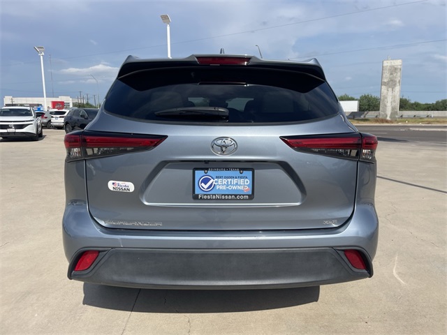 2023 Toyota Highlander Limited photo 5