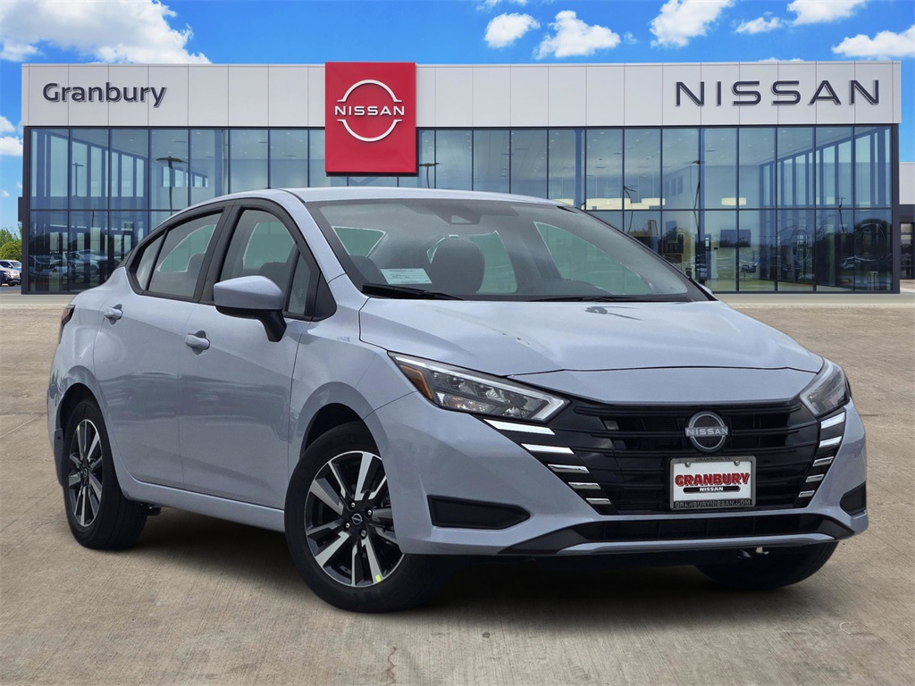 2025 Nissan Versa SV's photo