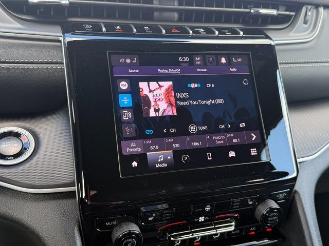 2025 Jeep Grand Cherokee Altitude photo 14