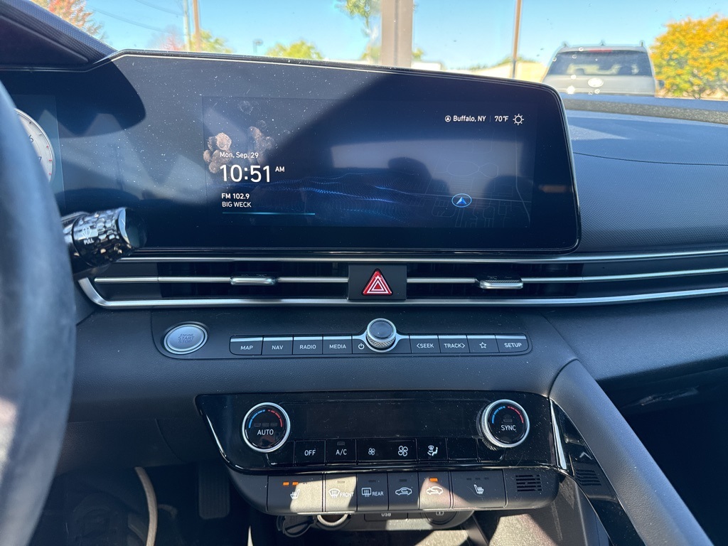 2023 Hyundai Elantra SEL photo 10