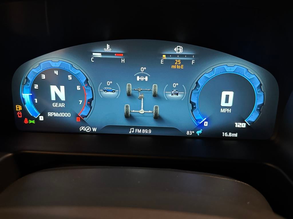 2025 Ford Bronco Base photo 22