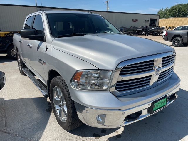 2016 Ram 1500 Big Horn photo 3