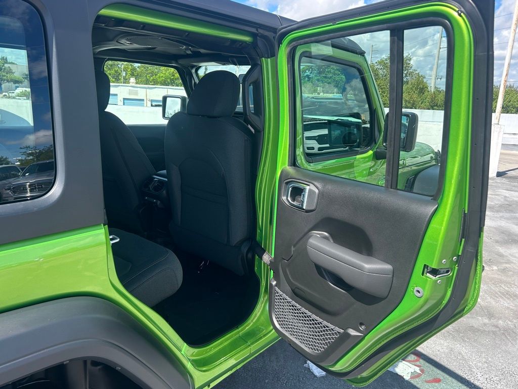 2025 Jeep Wrangler Sport photo 30