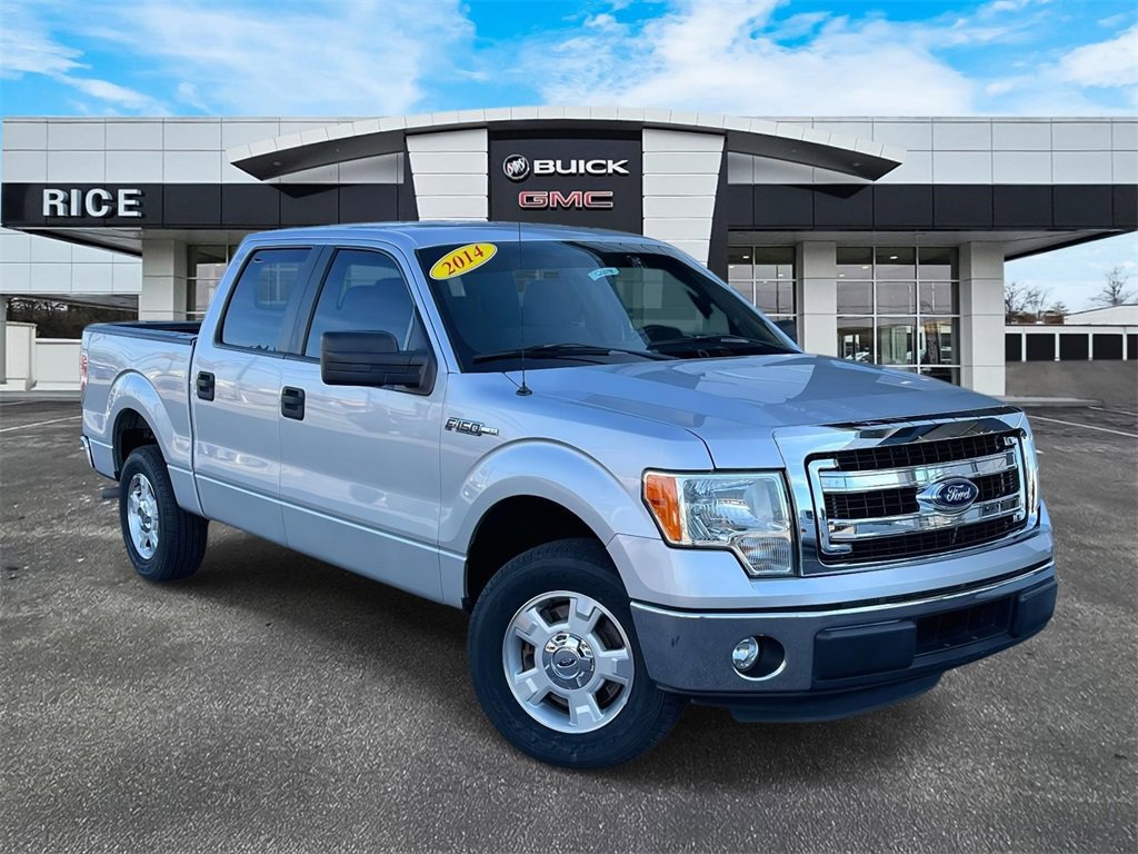 2014 Ford F-150 XL's photo