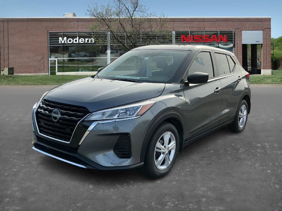 2025 Nissan KICKS PLAY Base's photo