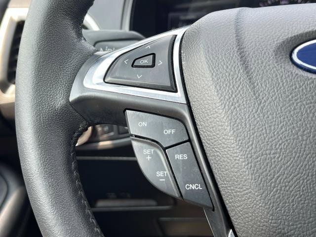 2022 Ford Edge SEL photo 28