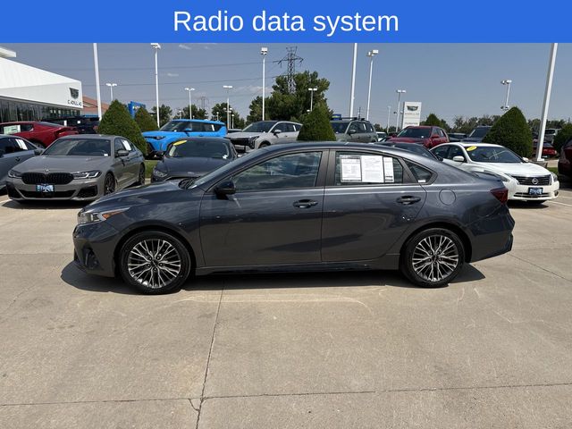 2022 Kia Forte GT-Line photo 5