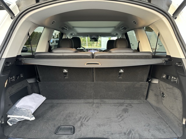 2026 Mercedes Benz GLS 450 4MATIC photo 9