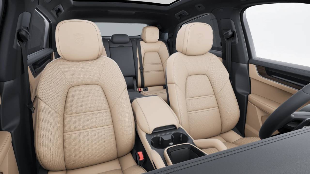 2026 Porsche Cayenne Coupe S photo 11