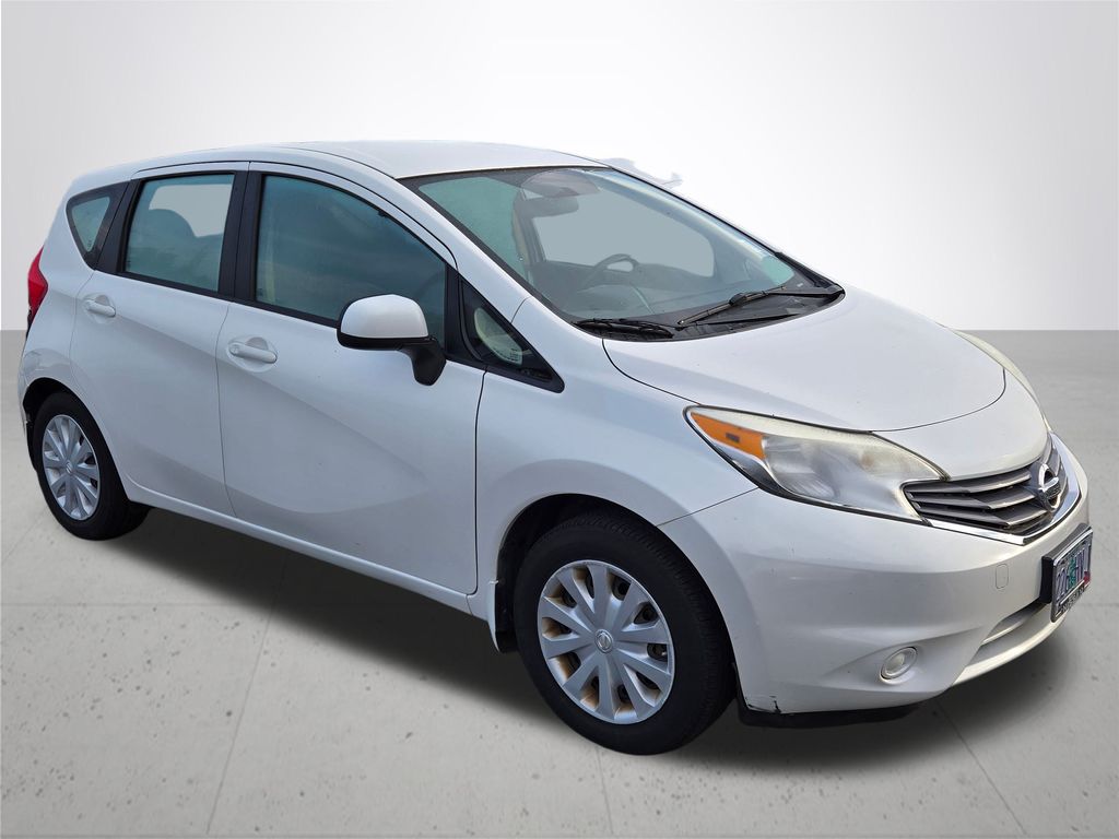 2014 Nissan Versa Note SV photo 4