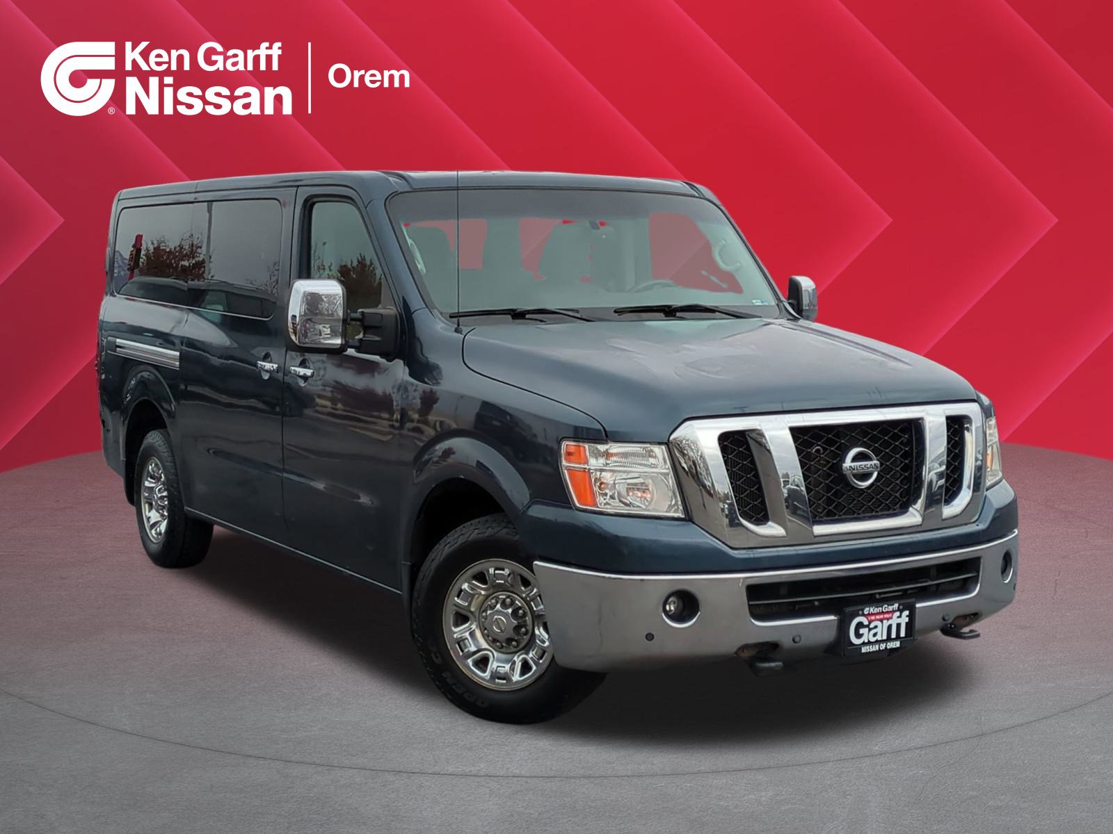 2016 Nissan NV Passenger SL's photo