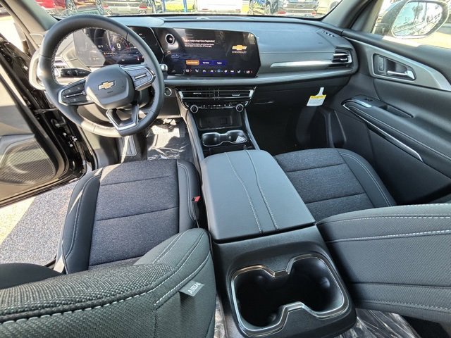 2026 Chevrolet Traverse photo 9