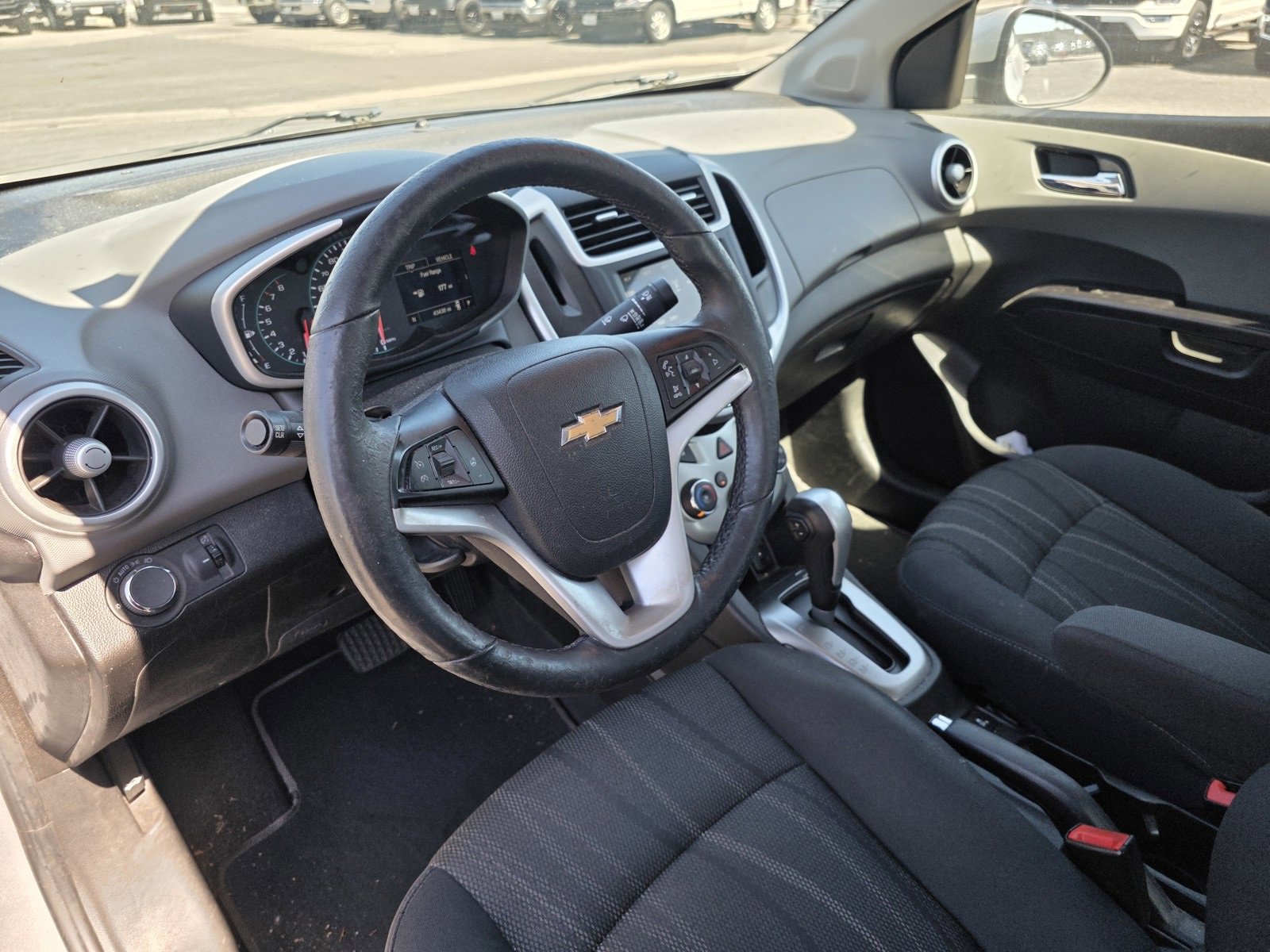 2018 Chevrolet Sonic LT photo 13