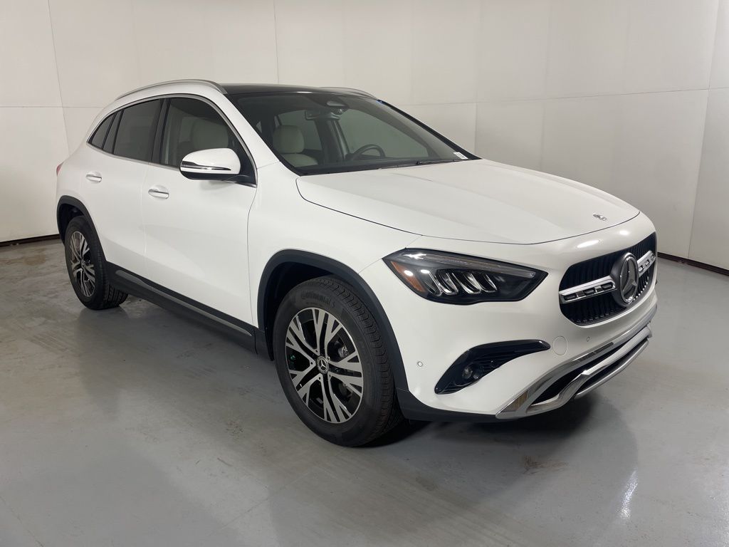 2025 Mercedes Benz GLA 250 photo 2