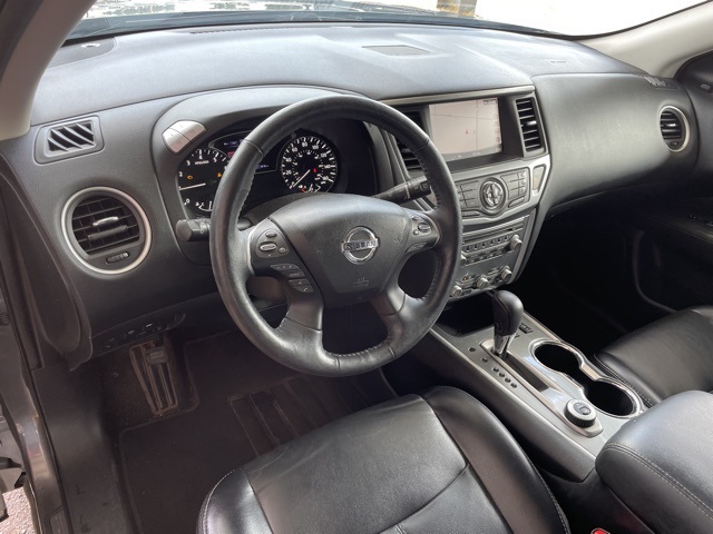 2020 Nissan Pathfinder SL photo 11