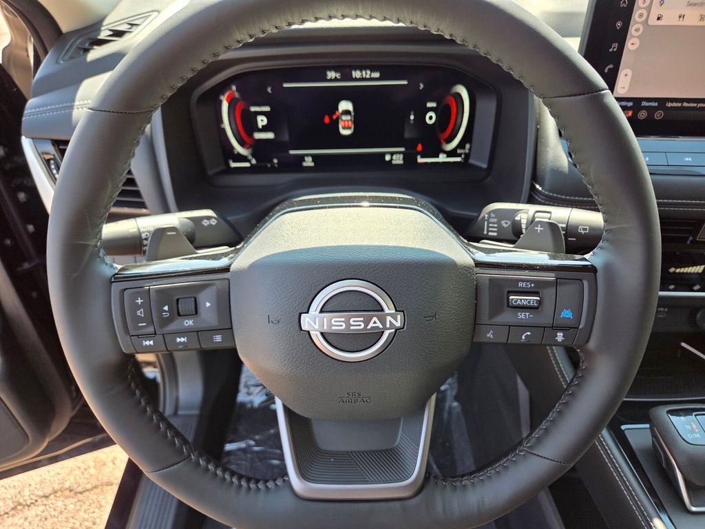 2025 Nissan Rogue Platinum photo 11