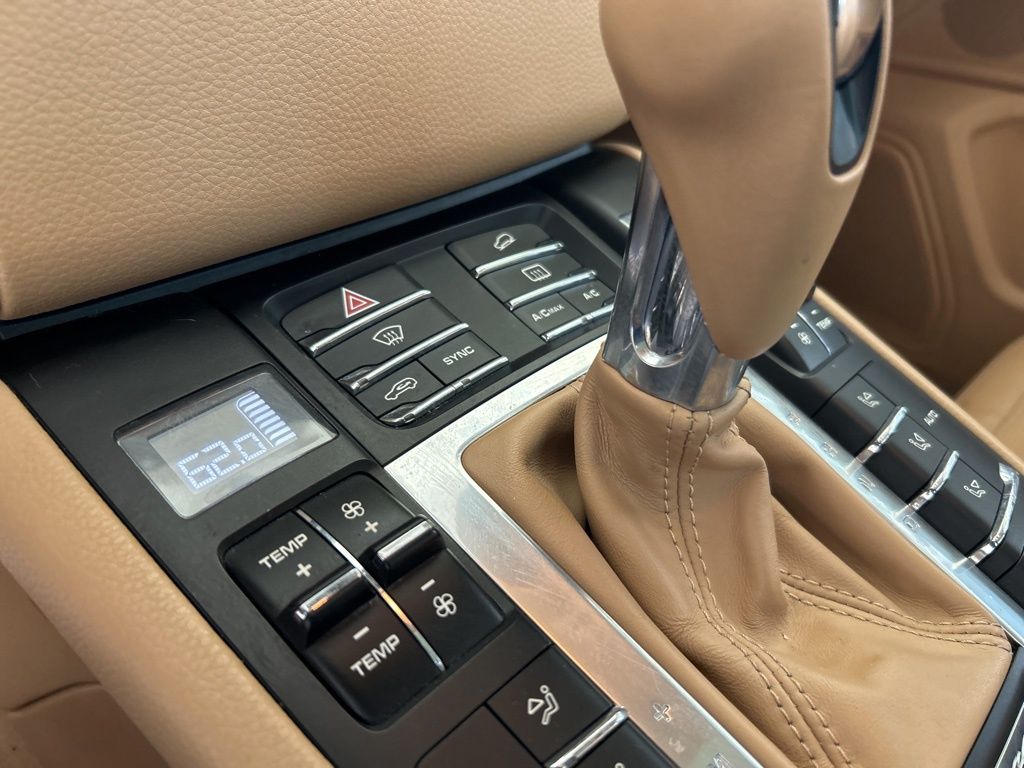 2015 Porsche Macan S photo 41