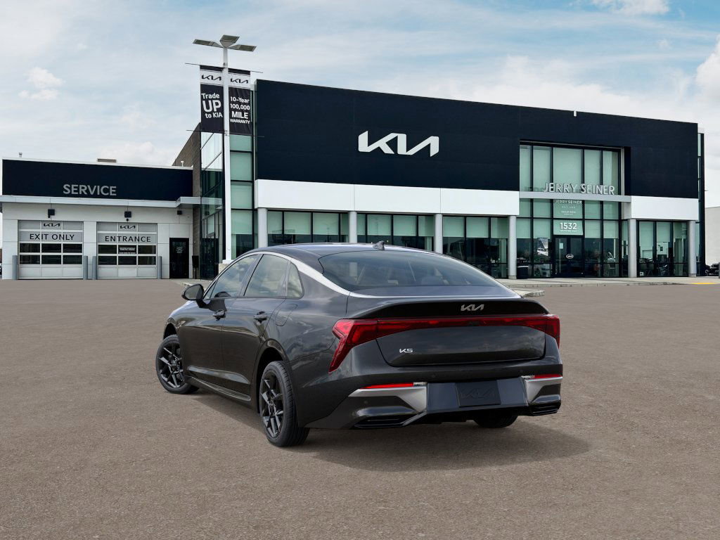 2026 Kia K5 LXS photo 2