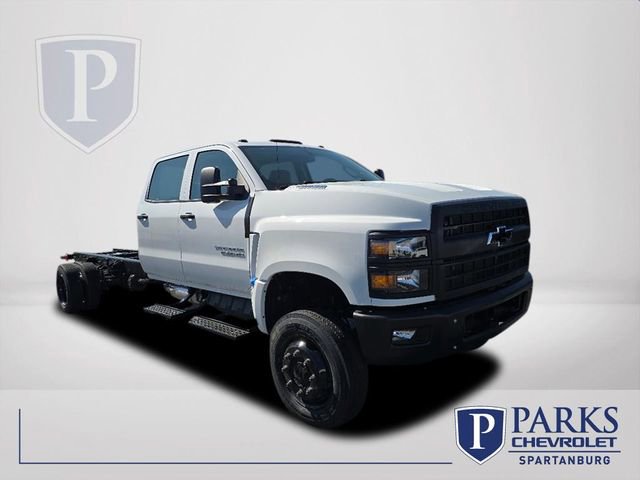 2024 Chevrolet Silverado 4500 Medium Duty Chassis Cab Work Truck's photo