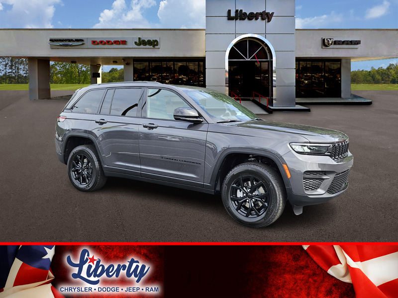 2025 Jeep Grand Cherokee Altitude's photo