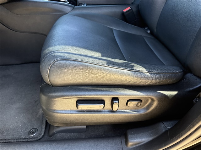 2021 Honda Pilot Touring photo 12