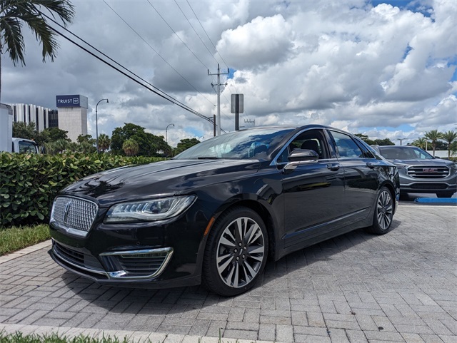 2019 Lincoln MKZ Hybrid Reserve photo 4