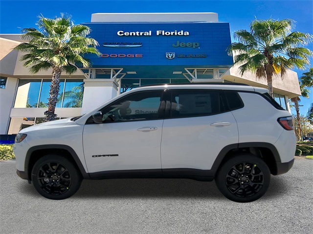 2026 Jeep Compass Latitude Altitude photo 4