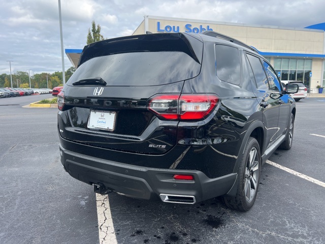 2023 Honda Pilot Elite photo 2