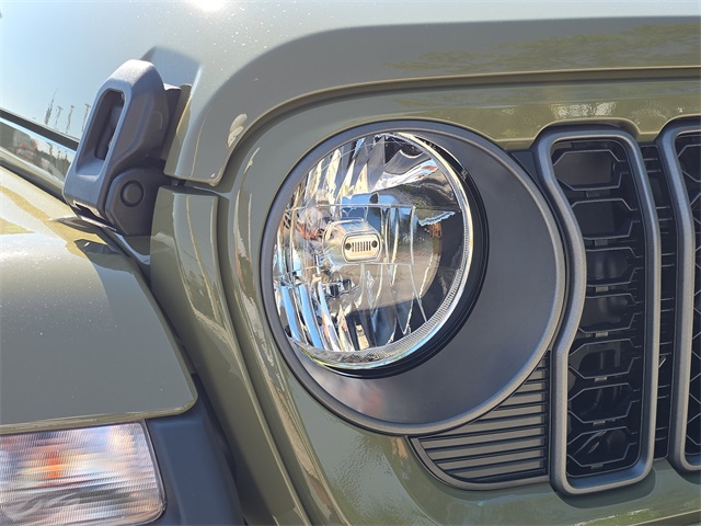 2025 Jeep Gladiator Sport S photo 6