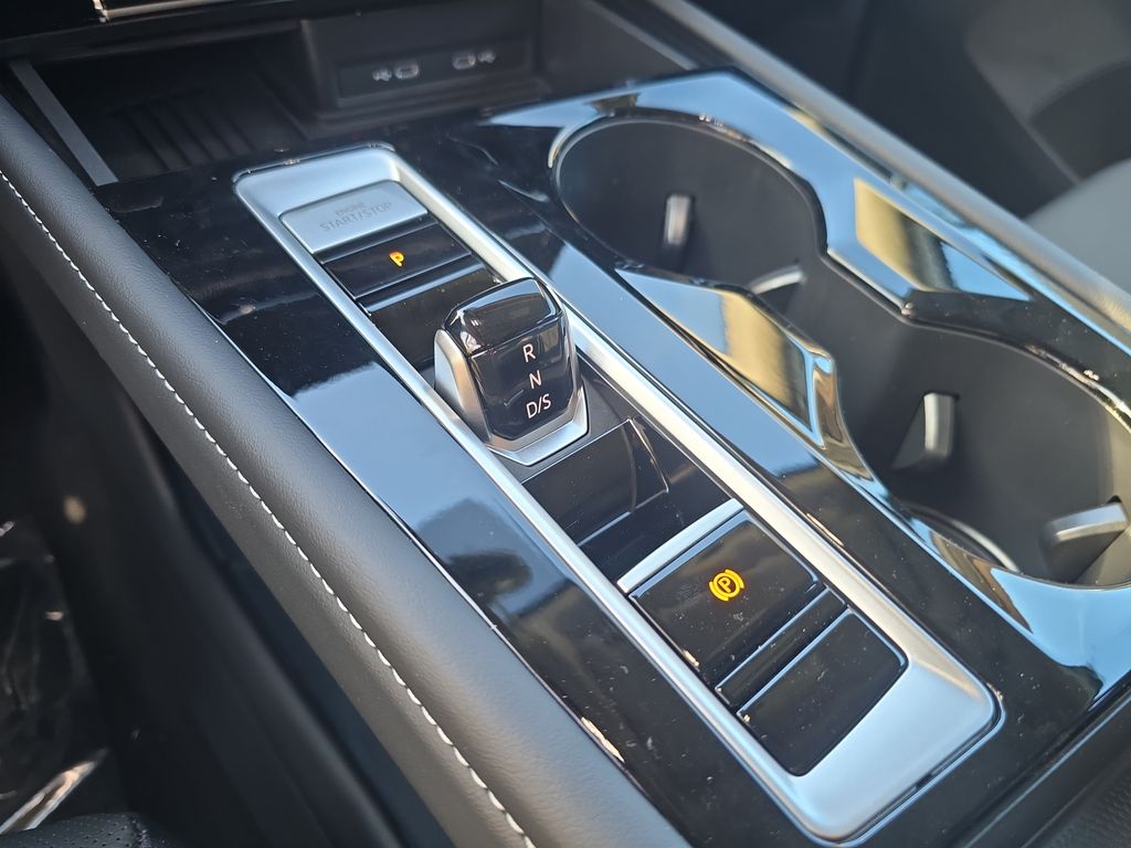 2025 Volkswagen Atlas SEL Premium R-Line photo 11
