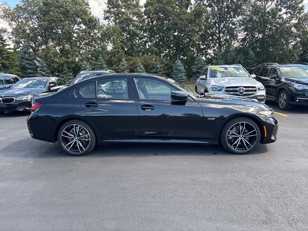 2023 Bmw 330e xDrive Sedan photo 3