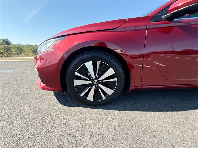 2022 Nissan Altima 2.5 SV photo 13