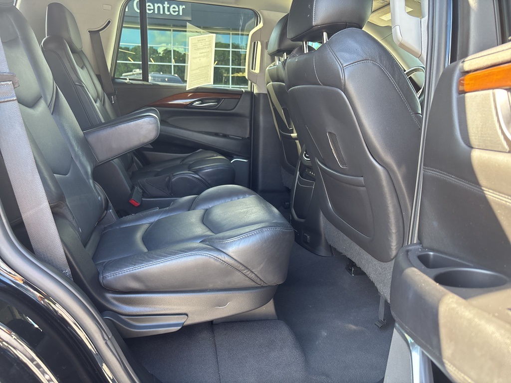 2019 Cadillac Escalade Luxury photo 20