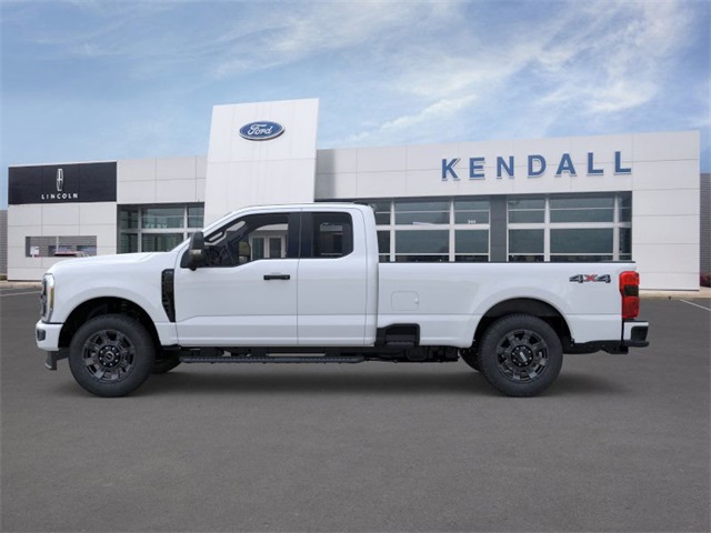 2026 Ford F-350 photo 3