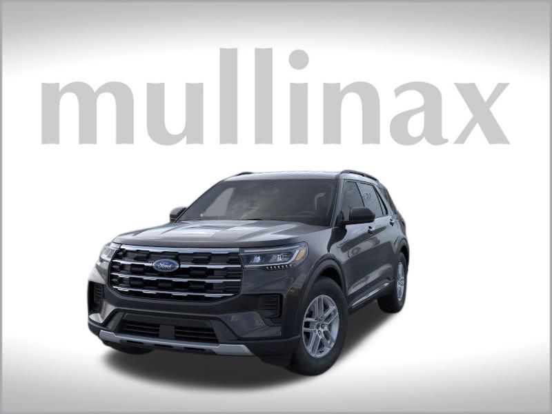 2025 Ford Explorer photo 2
