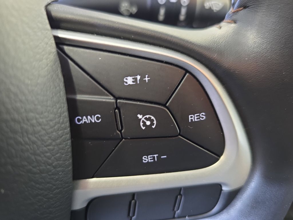 2018 Jeep Compass North Edition Latitude photo 19