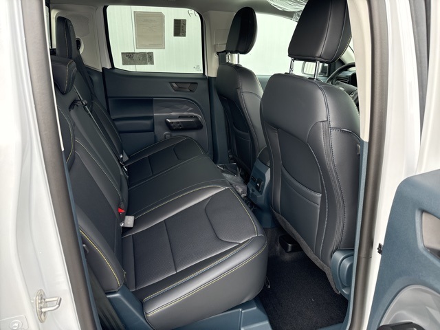 2025 Ford Maverick photo 3