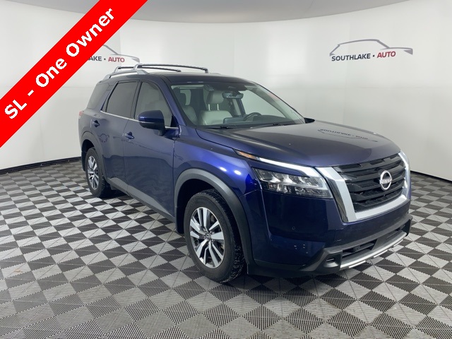 2023 Nissan Pathfinder SL's photo