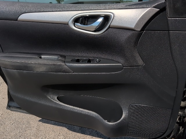 2014 Nissan Sentra SV photo 12