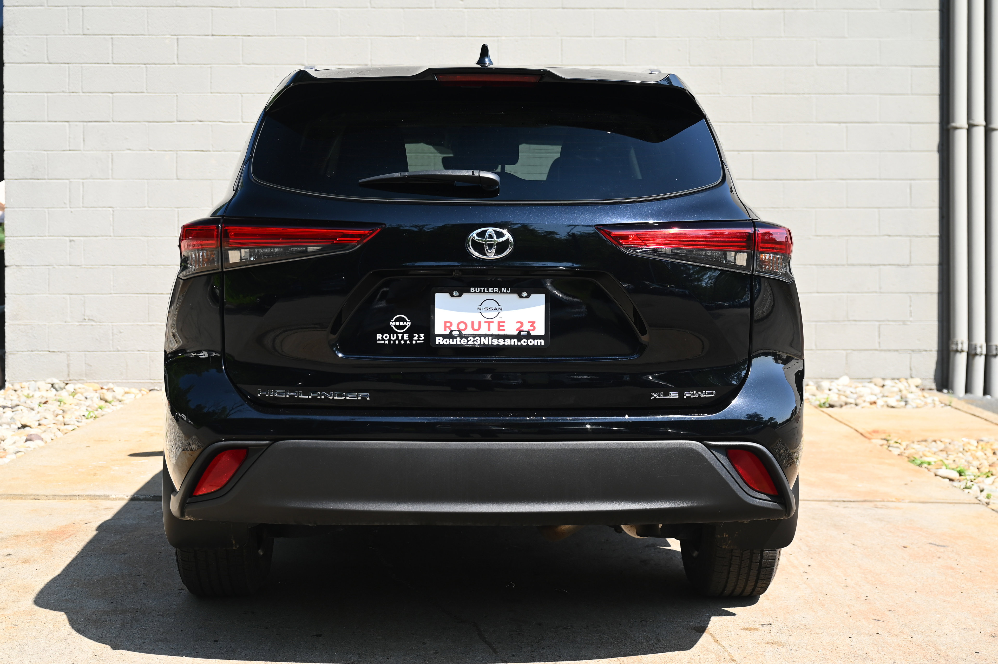 2021 Toyota Highlander XLE photo 7