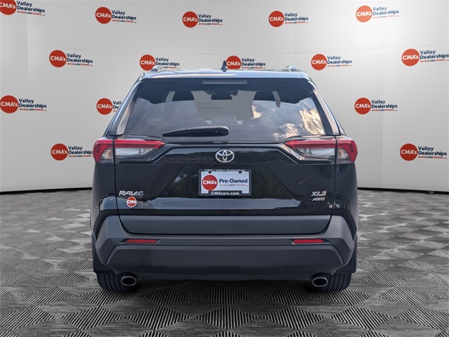 2023 Toyota RAV4 XLE Premium photo 6