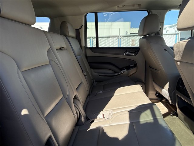 2018 Chevrolet Suburban LT photo 7