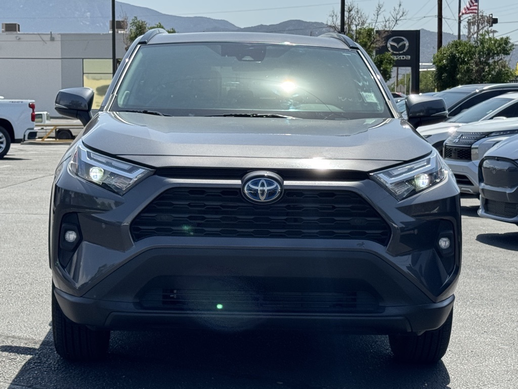 2024 Toyota RAV4 Hybrid XLE Premium photo 3